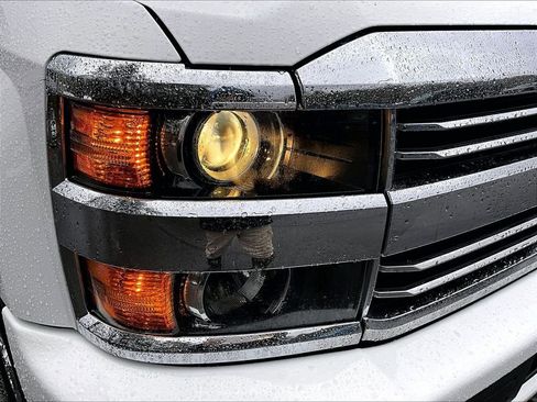 Used 2017 Chevrolet Silverado 2500 High Country w/ Snow Plow Prep Package image 33