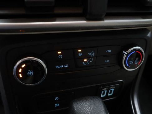 Certified 2022 Ford EcoSport S image 32
