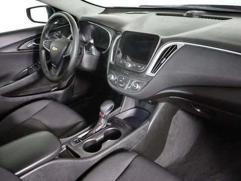 Used 2024 Chevrolet Malibu RS FWD image 23
