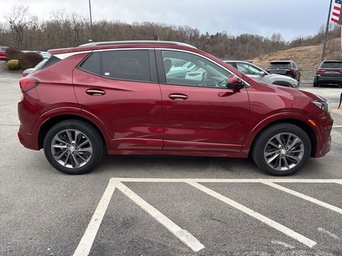 Used 2022 Buick Encore GX Select w/ Sport Touring Package image 6