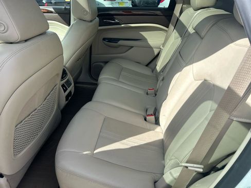 Used 2015 Cadillac SRX Premium w/ Trailering Package image 12