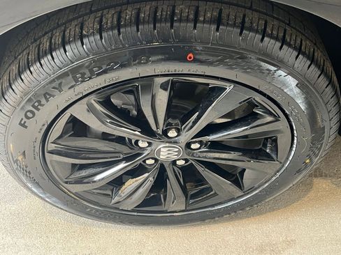 Used 2025 Buick Envista Sport Touring image 29