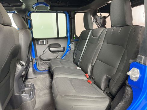 Used 2021 Jeep Wrangler Unlimited Sport image 11