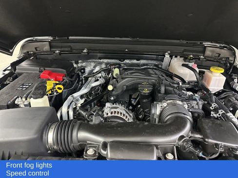 Used 2025 Jeep Gladiator Sport image 18