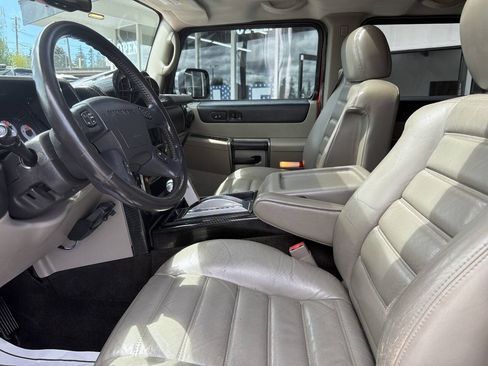 Used 2003 HUMMER H2 w/ Preferred Equipment Group AWD/4WD image 36