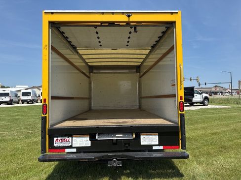 Used 2021 GMC Savana 3500 Extended w/ Power Convenience Package image 11