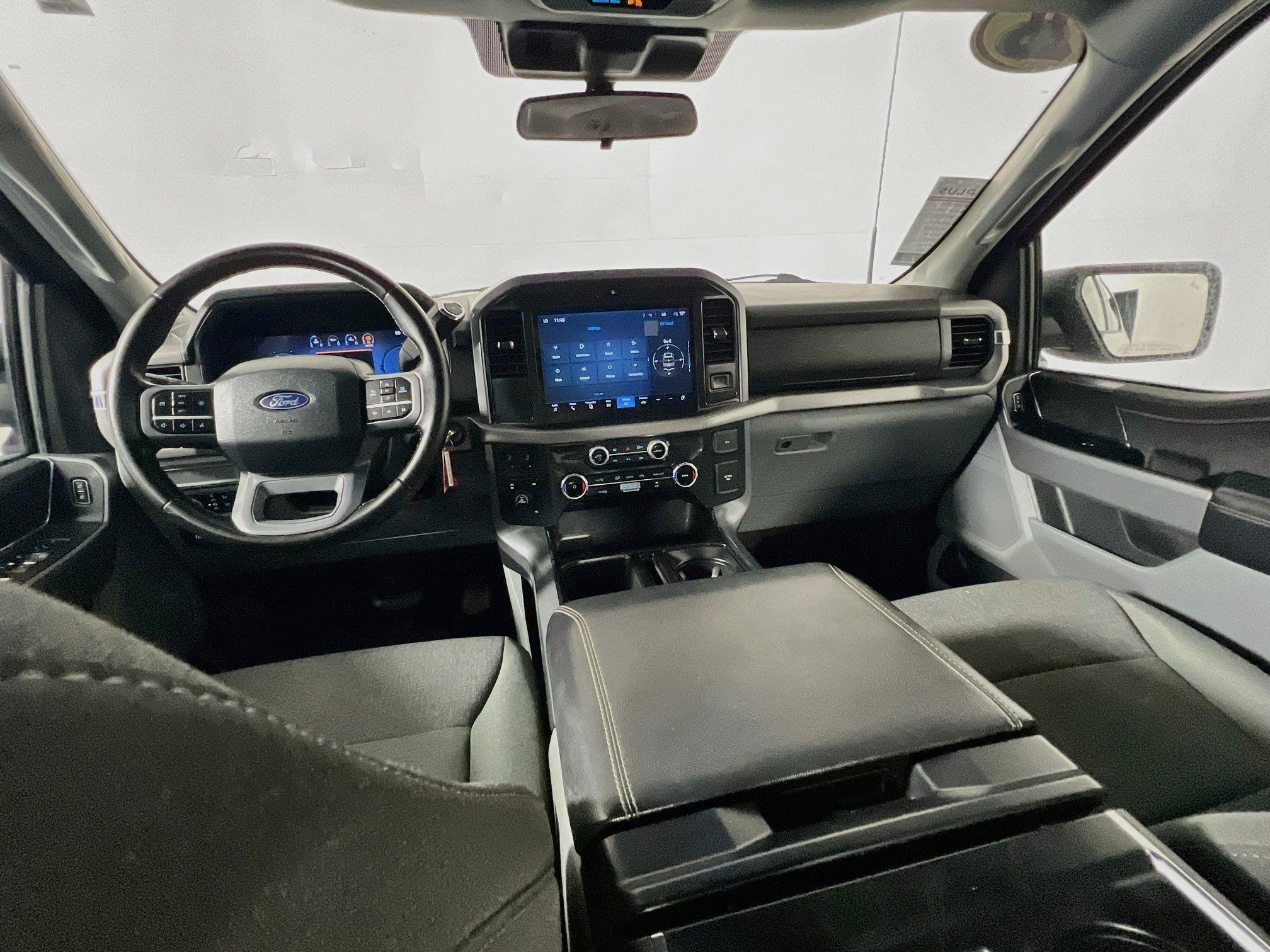 Used 2025 Ford F150 XLT w/ Equipment Group 301A Standard AWD/4WD image 28