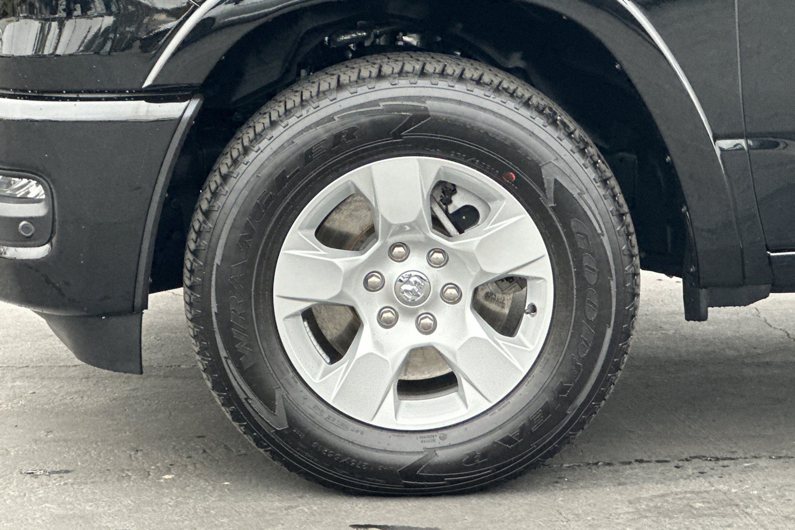 Certified 2025 RAM 1500 Big Horn AWD/4WD image 25