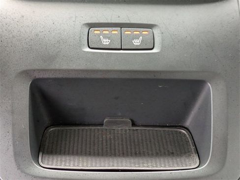 Used 2024 Volvo XC60 B5 Plus image 16