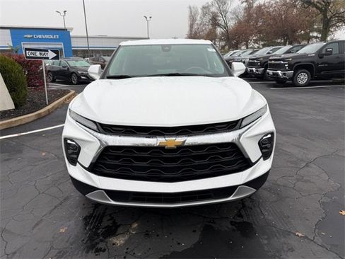 Used 2024 Chevrolet Blazer LT w/ Driver Confidence Package image 9