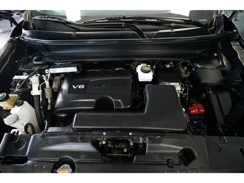 Used 2020 Nissan Pathfinder SL FWD image 10