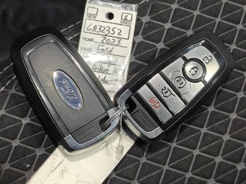Used 2023 Ford Escape Active AWD/4WD image 11