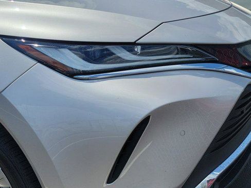 Certified 2021 Toyota Venza Limited w/ Advanced Technology Package image 2