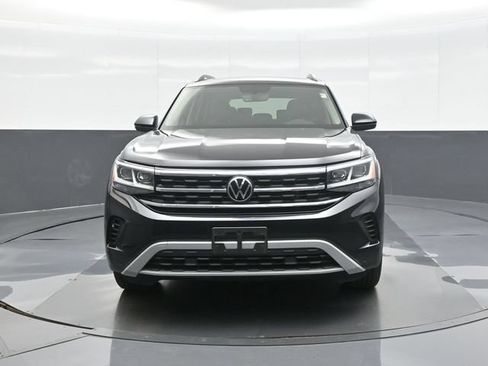 Used 2023 Volkswagen Atlas SE w/ Panoramic Sunroof Package FWD image 2
