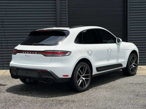 Certified 2024 Porsche Macan AWD/4WD image 23