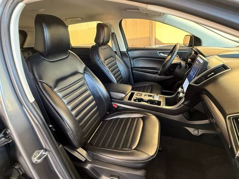 Used 2024 Ford Edge SEL w/ Convenience Package image 15