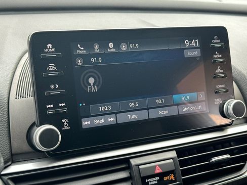 Used 2019 Honda Accord Sport image 16