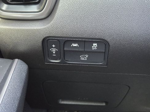 Certified 2023 Kia Sorento EX image 24