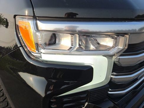 Used 2023 Chevrolet Silverado 1500 High Country w/ LPO, Dark Essentials Package AWD/4WD image 18