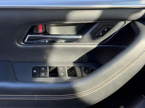 Used 2024 MAZDA CX-90 3.3 Turbo w/ Preferred Plus image 25