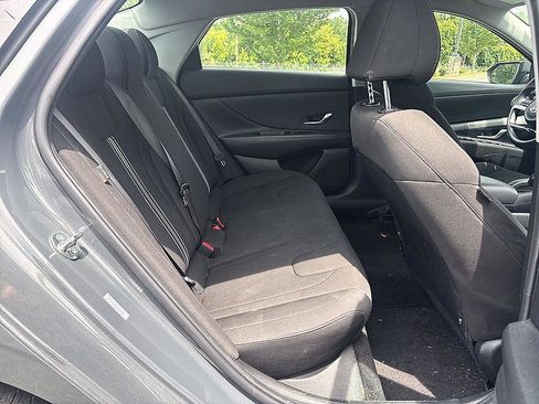 Used 2024 Hyundai Elantra SEL FWD image 20