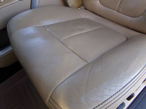 Used 2011 Ford F150 Lariat w/ Lariat Chrome Pkg image 34