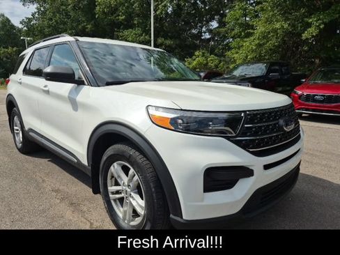 Used 2024 Ford Explorer XLT AWD/4WD image 11