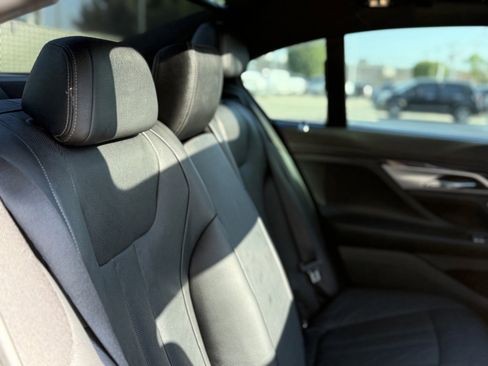 Used 2019 BMW 740i w/ Executive Package RWD image 23