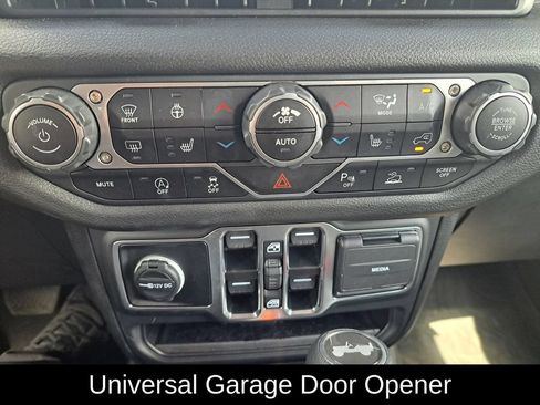 Used 2024 Jeep Wrangler Unlimited Sport AWD/4WD image 15