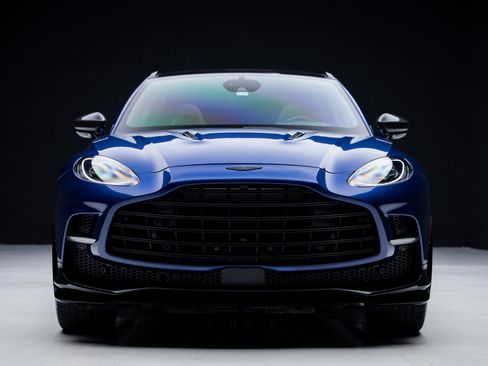 Used 2023 Aston Martin DBX 707 image 8