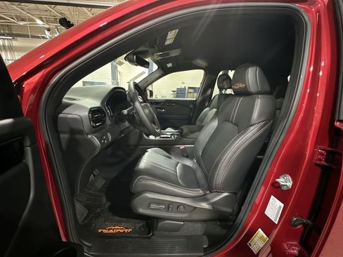 New 2025 Honda Pilot TrailSport image 13