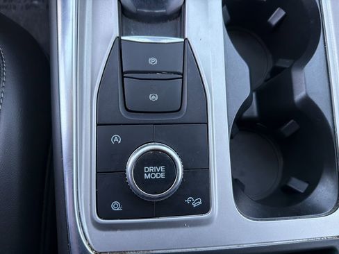 Certified 2024 Ford Explorer XLT w/ Equipment Group 202A AWD/4WD image 9