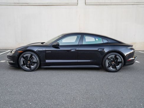 Certified 2026 Porsche Taycan AWD/4WD image 2