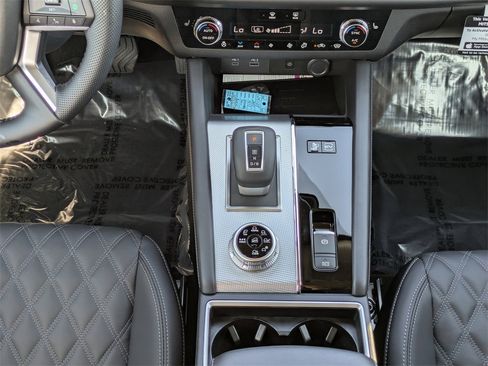 New 2025 Mitsubishi Outlander SEL image 20