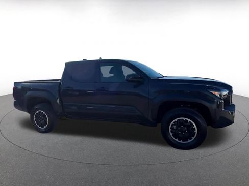 Used 2025 Toyota Tacoma TRD Off-Road image 16