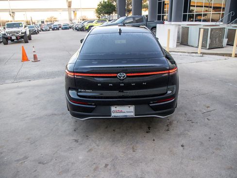 Certified 2026 Toyota Crown XLE image 8