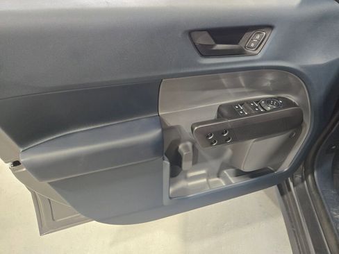 New 2025 Ford Maverick XLT w/ XLT Luxury Package image 18