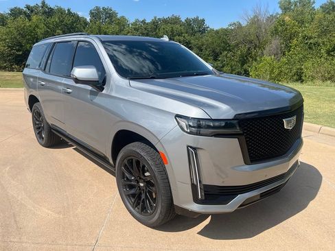 Used 2023 Cadillac Escalade Sport w/ LPO, ONYX Package AWD/4WD image 7