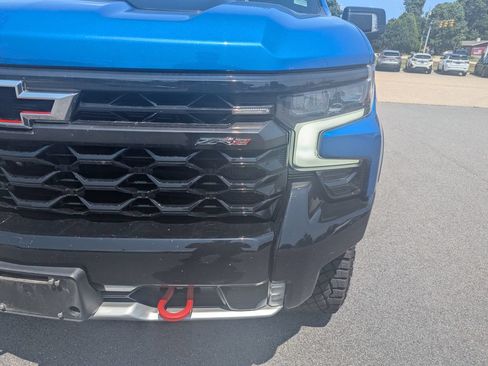 Used 2022 Chevrolet Silverado 1500 ZR2 w/ Technology Package AWD/4WD image 11