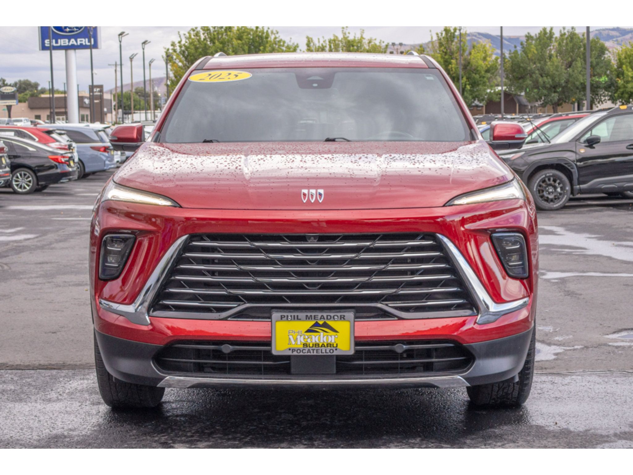 Used 2025 Buick Enclave Preferred AWD/4WD image 8