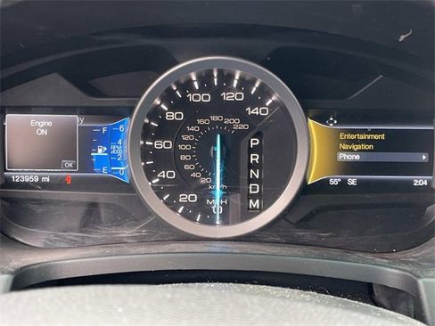 Used 2015 Ford Explorer XLT w/ Equipment Group 202A image 32