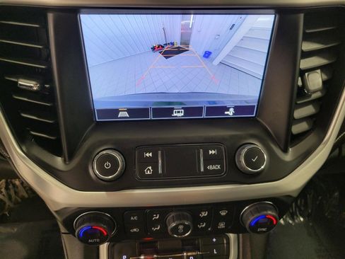 Used 2023 GMC Acadia SLT w/ Trailering Package image 15