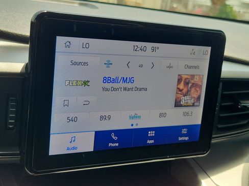 Used 2023 Ford Explorer XLT RWD image 22