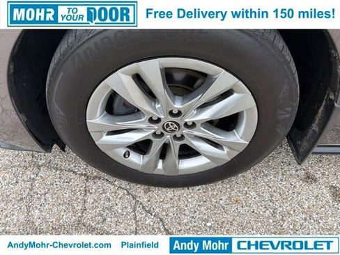 Used 2022 Toyota Sienna Limited AWD/4WD image 9