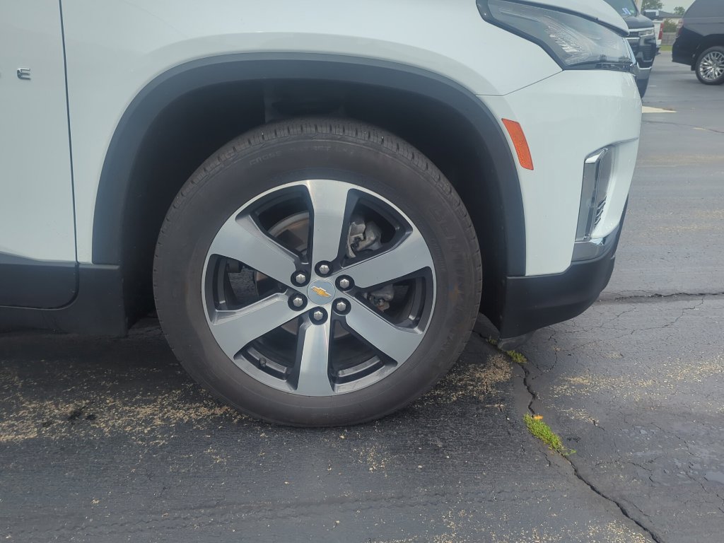 Certified 2023 Chevrolet Traverse LT w/ LT Premium Package AWD/4WD image 12