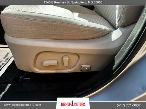 Used 2015 Subaru Forester 2.5i Premium w/ All-Weather Package image 21