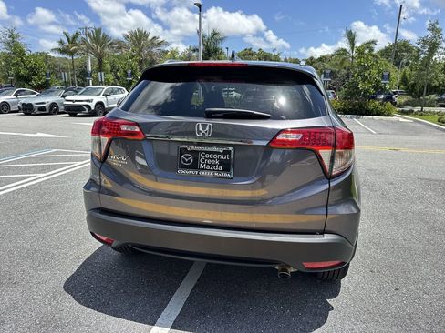 Used 2019 Honda HR-V EX image 25