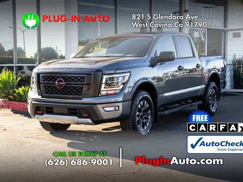 Used 2024 Nissan Titan PRO-4X w/ Off Road Protection Package image 1