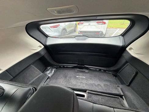 Used 2023 Nissan Rogue SL FWD image 7