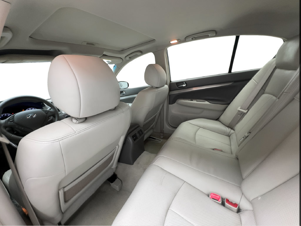 Used 2013 INFINITI G37 x Sedan w/ Premium Pkg AWD/4WD image 27